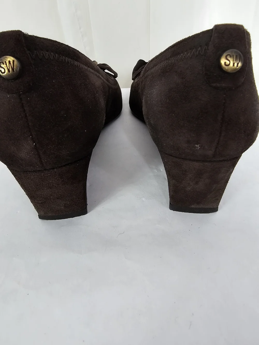 Stuart Weitzman Frobozzie Brown Cola Suede Pleated Wedge Pumps Preppy 90s 8.5 - Picture 9 of 13